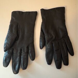 Vintage Women’s Black Leather Gloves